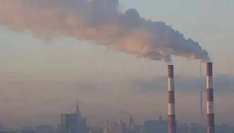 Experts link cancer with pollution, warn about air quality