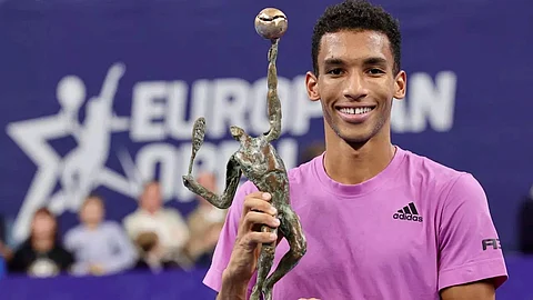 Felix Auger-Aliassime clinches Antwerp title