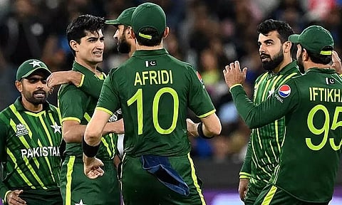 Resurgent Pakistan, clinical New Zealand lock horns for berth in final