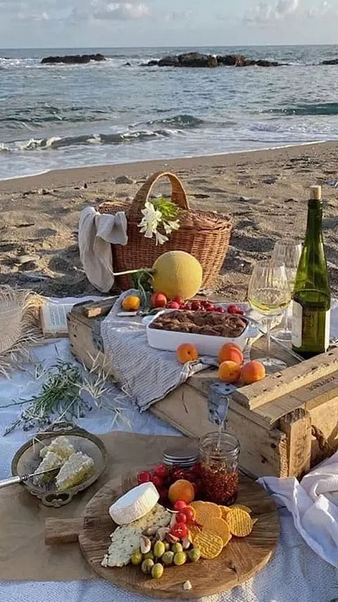 5 Food Items to Avoid having near beaches