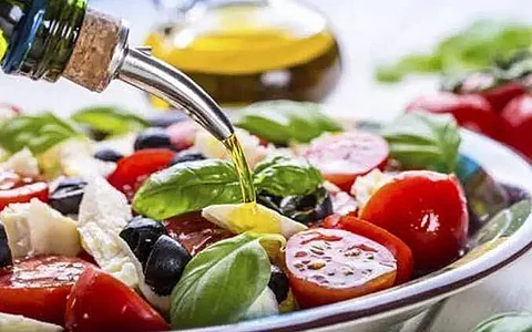 Green Mediterranean diet cuts visceral fat: Study