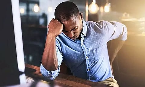 Get your posture right when you use mobiles or suffer pain