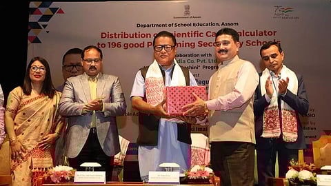 Education Minister Distributes Scientific Calculators and Announces Writers' Pension