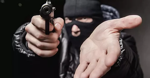 Guwahati: Lady Teacher Robbed Of Gold Chain At Gunpoint