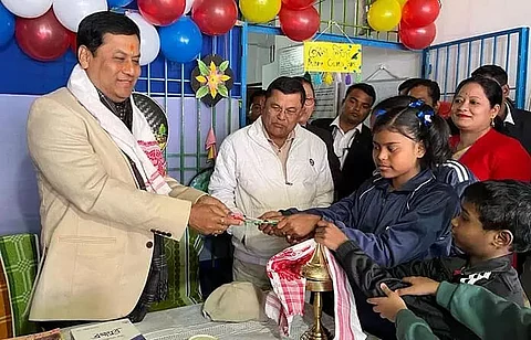 Sarbananda Sonowal spends New Year's day with children at Prerna Children Home