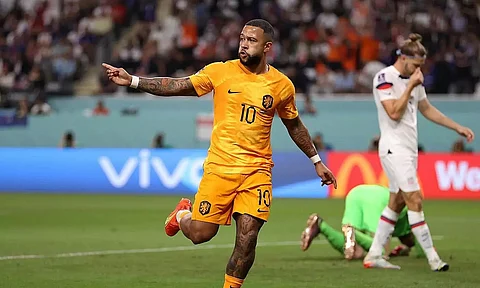 Memphis trains with Atletico Madrid ahead of Barca move