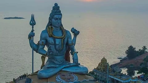 Maha Shivratri: Occasion to bow before the Supreme God