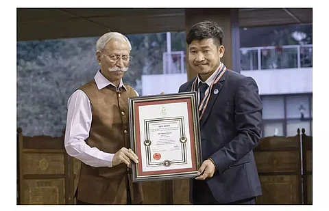 Arunachal: Governor Confers State Awards To Deserving Persons