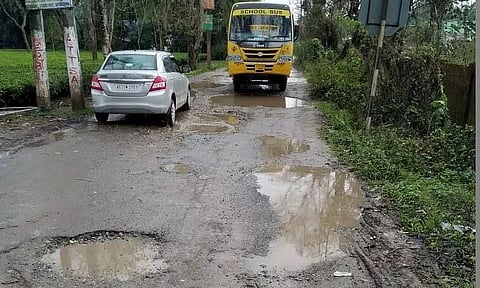 Gelapukhuri-Tinsukia bypass in deplorable condition