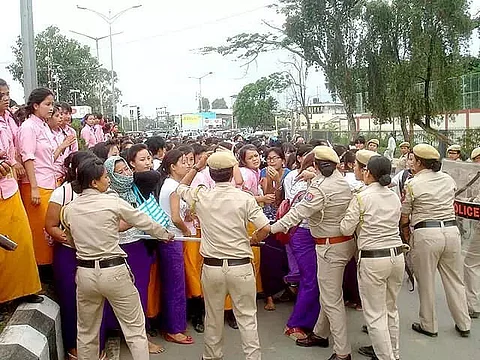 Manipur: Scuffles Erupt During Protest In Imphal Over NRC, PC Implementation