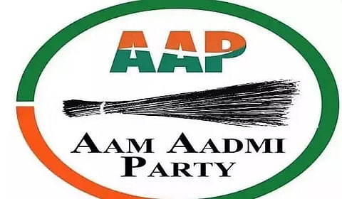 Hundreds of workers and supporters join Aaam Aadmi Party in Digboi