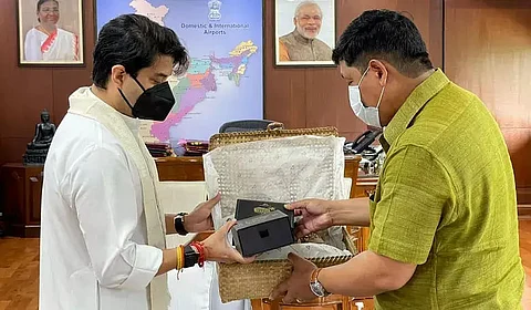 Meghalaya Chief Minister Conrad Sangma meets Jyotiraditya Scindia, proposes centre for international airport