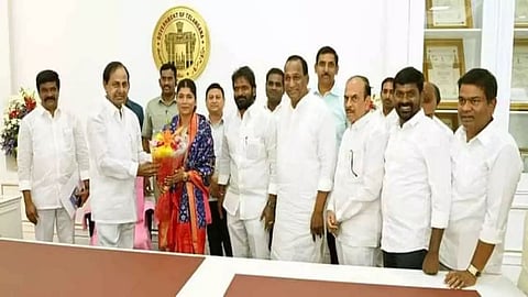 Telangana CM announces Rs 2 crore for boxer Nikhat Zareen to prepare for Olympics