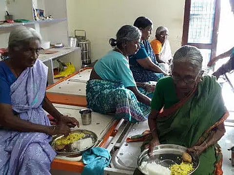 Golaghat Maheshwari Yuva Sangathan provided food items at Old Age Home