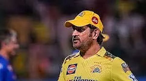 CSK Captain MS Dhoni undergoes successful knee surgery