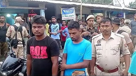 Two Suspected Drugs Peddlers Arrested From Itakhula