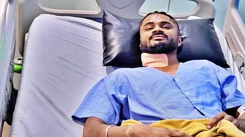 Mumbai Man with Knife Stuck in Neck Rides Bike to Hospital, Survives; Becomes Social Media Hero
