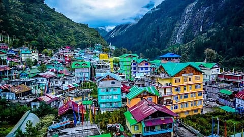 Sikkim Tops NE, Uttar Pradesh Best Among Bigger States in Grievance Redressal