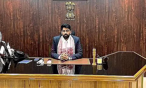 Thowra MLA Sushanta Borgohain, DC Aditya Vickram Yadav inspect hospital