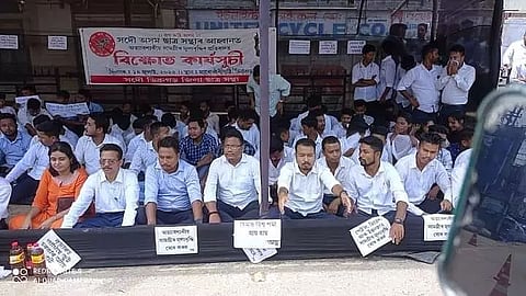 Assam: All Assam Students’ Union protests over skyrocketing price