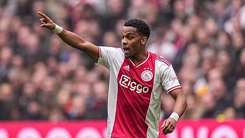 Arsenal sign Timber from Ajax Dutch international defender Jurrien Timber