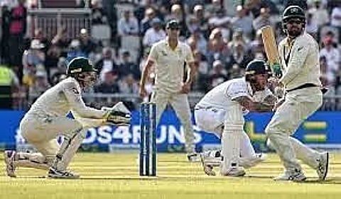 Crawley hits ton as England heading towards big lead 4th Ashes Test: Day 2