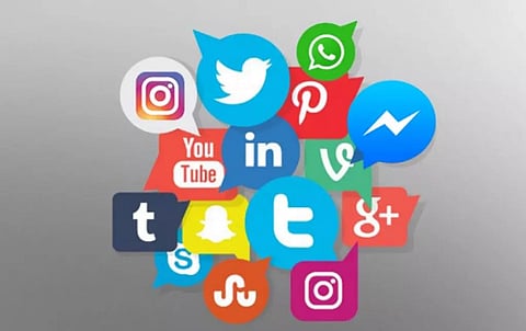 Social media cells in the political sphere