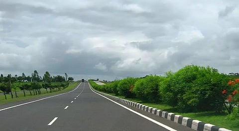 Lahe lahe syndrome grips highway expansion