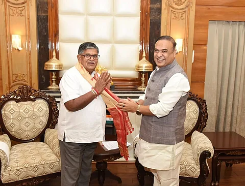 CM calls on Governor; discusses development initiatives