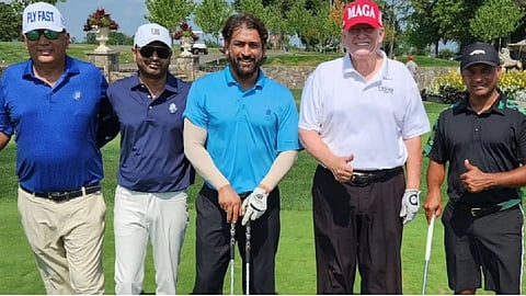 Dhoni spotted playing golf with Donald Trump
