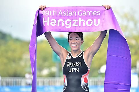 Takahashi defends women’s triathlon crown