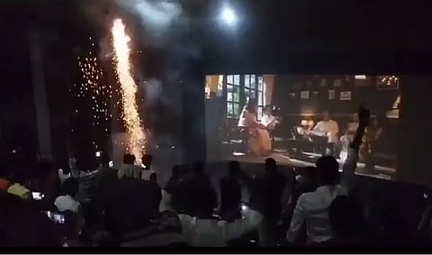 Shah Rukh Khan’s ‘Jawan’ gets an explosive salute in Malegaon cinema hall