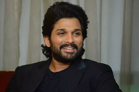 Allu Arjun’s National Award triumph; Fans accord grand welcome with flowers and dhol