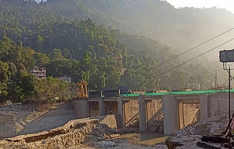 Sikkim: Teesta Stage 6 dam barrage deck slab open as ‘temporary bridge’