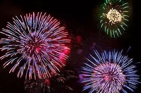 New Delhi: Supreme Court Extends Firecracker Ban Nationwide, Urges Collaboration on Air Pollution