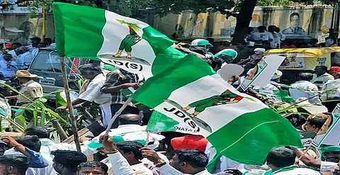 Politics heats up in Kerala unit of Janata Dal (Secular)