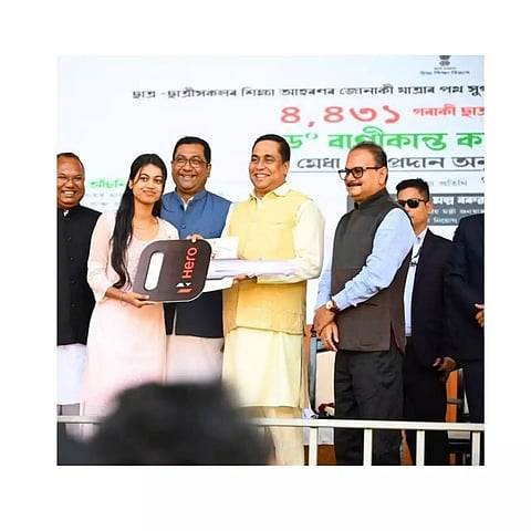 Jayanta Mallaboruah distributes Banikanta Kakoti Meritorious Award