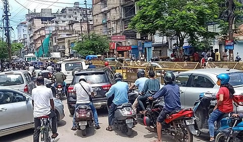 Deteriorating condition of Rajiv Gandhi Path concerns citizens of Guwahati