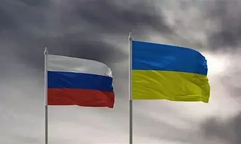 Ukraine, Russia carry out largest prisoner swap
