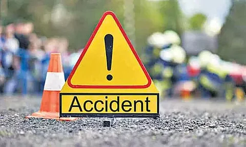Assam: Coal-laden truck meets with accident