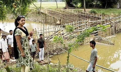 Poor agriculturists demand demolition of illegally raised structure over Boali rivulet