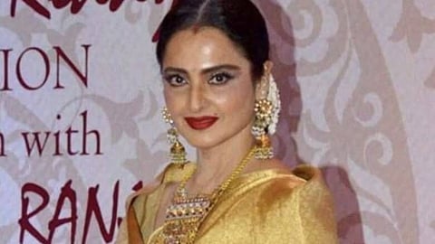 Four watchmen near Rekha's bungalow test COVID positive