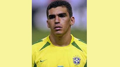 Lucio to play on beyond 40