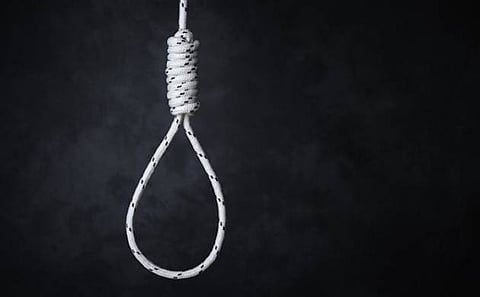 Woman commits suicide - 20 Apr, 2018