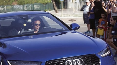 Trump calls White House ‘real dump'