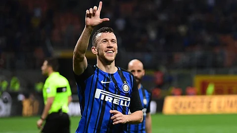 Inter move to third place after routing Cagliari 4-0