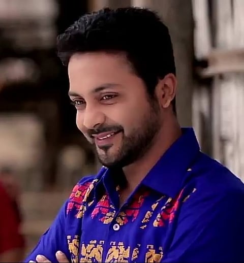 Injured actor still in ICU