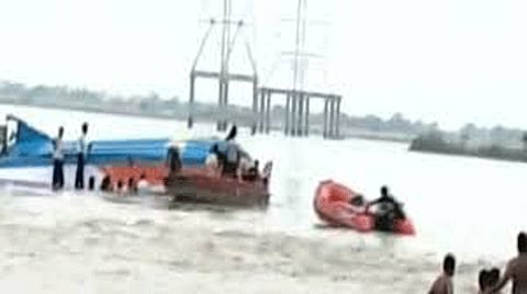 22 killed in Andhra launch capsize