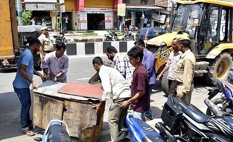 Bust of Neog unveiled in GU campus