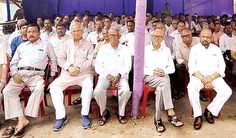 Mahanta, Gogoi make strange bedfellows